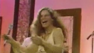 CAROLE KING Live  I Feel The Earth Move [upl. by Ridglee]