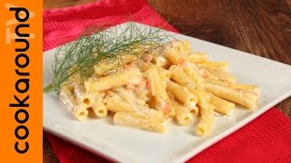 Pasta al salmone  Ricetta facile e veloce [upl. by Yelsehc]