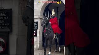 🥰KINGS Horse guard don’t want Do His Job 🤣 [upl. by Rahsab116]