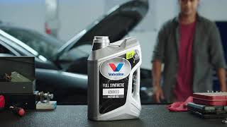 Easy Pour Full Synthetic 30  2018 Product of The Year in the Car Care Category [upl. by Levins]