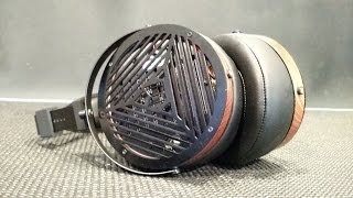 Z Review  Monolith M1060 ノಠ益ಠノ彡 [upl. by Luiza]