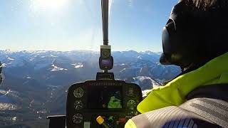 Salzkammergut Rundflug mit Pilot Bavaria im Robinson R44 II Helikopter [upl. by Merrili]