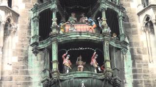 Munichs famous Glockenspiel Marienplatz HD [upl. by Lladnyk]