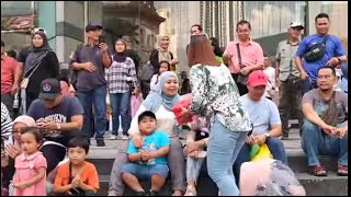 By hard buskers pandai layan penontonCintaku sampai ke ethopia [upl. by Mcripley]