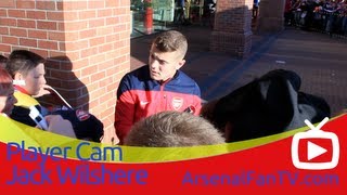 Jack Wilshere and Frimpong make time for the Fans  Fan Cam  ArsenalFanTVcom [upl. by Asiak]