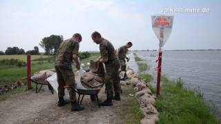 Hochwasser in der Altmark Kampf gegen Deichbruch bei Fischbeck [upl. by Aoniak]