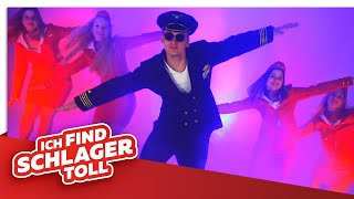 Julian Sommer  Dicht im Flieger Offizielles Musikvideo [upl. by Prisilla]