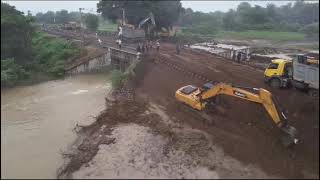 Restoration works in full swing by SCR where breaches occurred due to heavy rainsVijayawada Divsn [upl. by Conah]