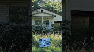 Old Abandoned amp Overgrown House For Sale 3190 Cheap Lands Mound City IL shorts house forsale [upl. by Grussing]