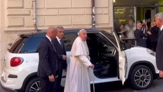 La visita a sorpresa di papa Francesco a Emma Bonino quotLho trovata benissimoquot [upl. by Ennovi]