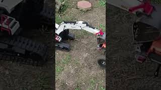 Amewi excavator vs ftx outback adnjplk [upl. by Radec85]