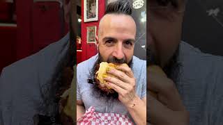 En esta hamburguesería de Buenos Aires hacen las burgers mejor que en Nueva York [upl. by Arraeis]