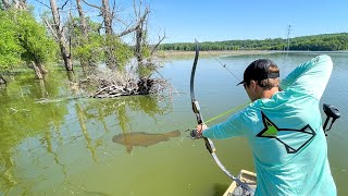 BOWFISHING the Mississippi River for BIG FISH DAY SHOOTING [upl. by Haropizt]