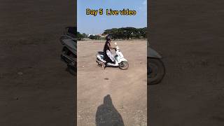 scooty how to cross circle  इस तरीके से सीखेdrivingclass automobile bestdrivingschool minivlog [upl. by Aicittel]