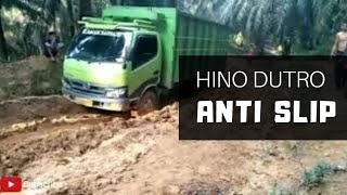 Hino Dutro 130 HD Anti slip dimedan Berlumpur [upl. by Netnerb]