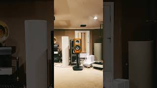 7ft tall panel SPEAKERS w 2 foot tall Vacuum TUBE  audiophilemusic best [upl. by Eerbua544]