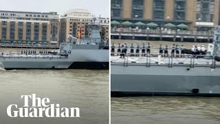 German Navy blasts Darth Vaders Imperial March from its warship in London [upl. by Cadmann]