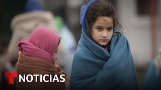 La guerra le roba la inocencia a miles de niños  Noticias Telemundo [upl. by Weissberg208]