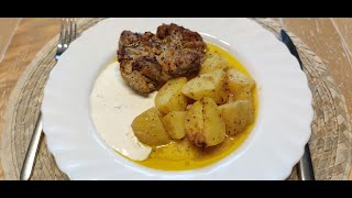 Pouletschenkel ohne Knochen mit Kartoffeln im Backofen und Creme Fraiche [upl. by Bonnice]