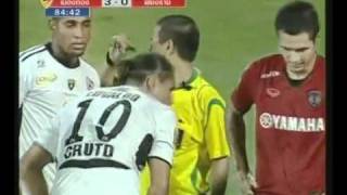 Robbie Fowler first ever goal for Muangthong United Thai league [upl. by Megan]