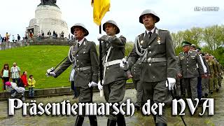 Präsentiermarsch der NVA German GDR march [upl. by Novyaj]