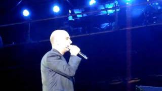 Checco Zalone Resto umile maremoto a porto cervo live bari [upl. by Krebs]