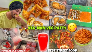 Veg amp NonVeg Patty 😱 Famous Sharbat 50 Years old  Best Pasta Sandwich in jalandhar  Street Food [upl. by Sturrock963]