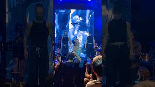 Hande Yener  Romeo Canlı Performans İzmir Alsancak Tarihi Havagazı Fabrikası [upl. by Chilton865]