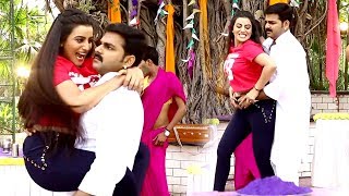 Pawan Singh Akshara Singh 2019 सुपरहिट होली VIDEO SONG  हथवा से धर के जीजा  Bhojpuri Holi Song [upl. by Naimerej]