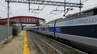 TGV réseau  Passage de la rame 4506 en gare de Grugliasco en direction de la France [upl. by Enimrej]