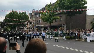 Schützenfest NeussFurth 2017 Parade Laridah [upl. by Bullough514]