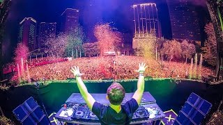 Hardwell  LIVE  Ultra Music Festival 2015 [upl. by Shewmaker]