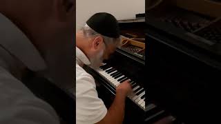 Gershon WachtelMShenichas Adar Marbim BSimcha [upl. by Shamus]