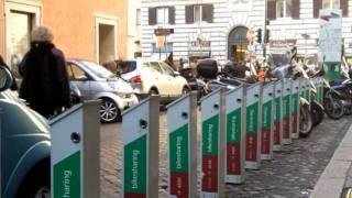 Bike Sharing Roma 450 bici rubate e ciclostazioni vuote [upl. by Asor]