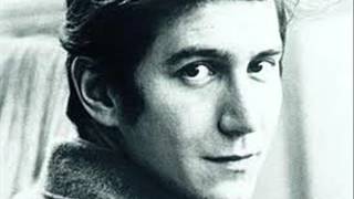 Phil Ochs quotI Aint Marchin Anymorequot amp quotChords of Famequot from the Amchitka concert 1970 [upl. by Erdnuaed]