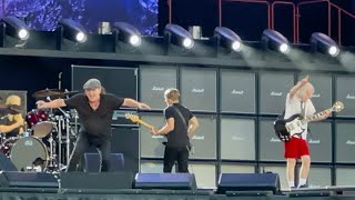 ACDC  Thunderstruck  Messe Hannover 040824 [upl. by Evoy32]