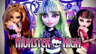 Twyla  Out Of The Shadows  Monster High Stop Motion [upl. by Nohsed697]