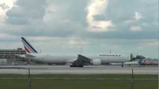 HD Planespotting at the Holes Miami Intl Airport  09022012 [upl. by Lari]