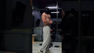 Reflet de fenêtre pourtoi foryou bodybuilding musculation gym fit motivation [upl. by Schellens]