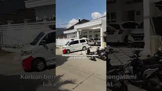 Detikdetik Buruh Bangunan Keseterum Sempat Terpental Hingga Pecahkan Kaca [upl. by Wendie]