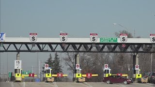 Drivers will so be able to use IPASS stickers to pay Illinois tollways [upl. by Enywtna]