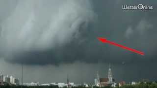 Rotierende Böenfront  Hagelunwetter bei München [upl. by Aetnuahs]