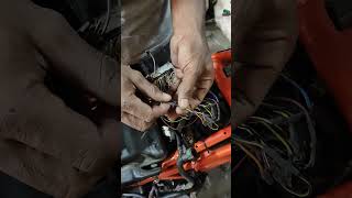 KTM 250 BS6 PROBLEM WIRING CIRCUIT mechanic [upl. by Nykal]