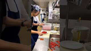 This new cheif showed master cheif fastest way to slice tomato shorts [upl. by Candyce]