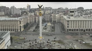 View of Maidan Square in Kyiv as Putin launches fullscale invasion [upl. by Lesab]