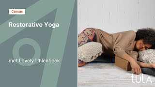 Yoga voor ontspanning  Leer de Restorative houdingen in deze cursus [upl. by Ahselaf]