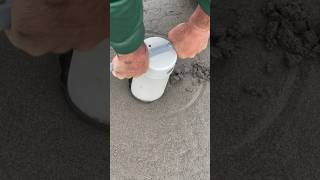 Razor clamming gearhart early morning low tide nobody on the beach oregon fishing [upl. by Kyne342]