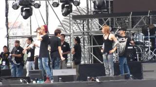 100813 BEASTB2ST  Special amp Shock Remix rehearsal  Marina Bay FANCAM [upl. by Anelrac]