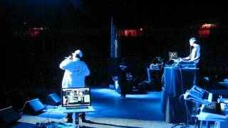 DOE DUBBLA feat AWESOME DRE amp DJ LOSLIVE  JOE LOUIS ARENA DETROIT [upl. by Eibor]