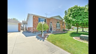 626 Richmond St Amherstburg  Peter Crump Bob Pedler Real Estate [upl. by Ardeahp]